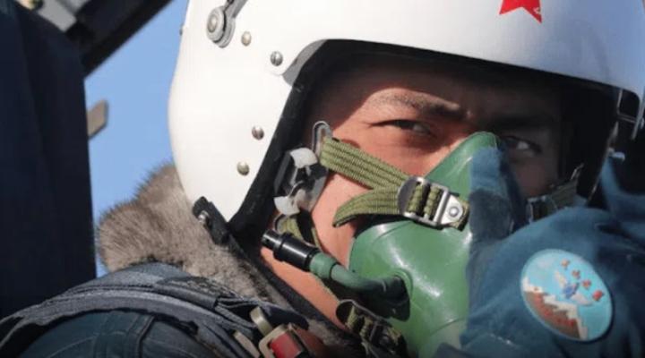 Pilot chińskich sił powietrznych, fot. avweb