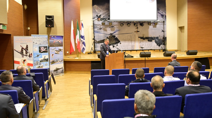 Konferencja użytkowników samolotów szkolenia zaawansowanego M-346 (fot. Mirosław C. Wójtowic)