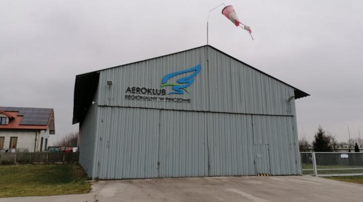 Nowy hangar Aeroklubu w Pinczowie, fot. Radio Kielce