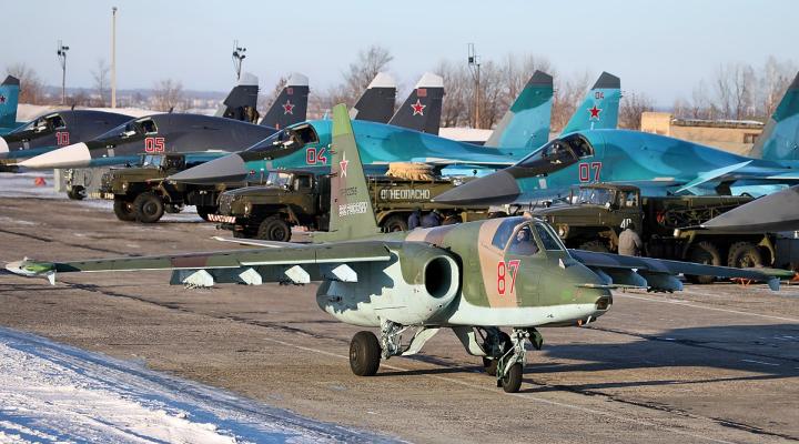 Rosyjskie samoloty wojskowe w bazie lotniczej w Lipiecku (fot. Vitaly V. Kuzmin, CC BY-SA 4.0, Wikimedia Commons)