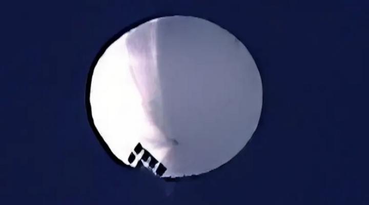 Chiński balon szpiegowski zaobserwowany nad terytorium USA