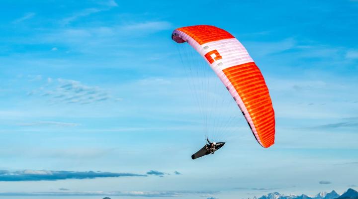 Hike&Cruise - skrzydło w locie (fot. Dudek Paragliders)