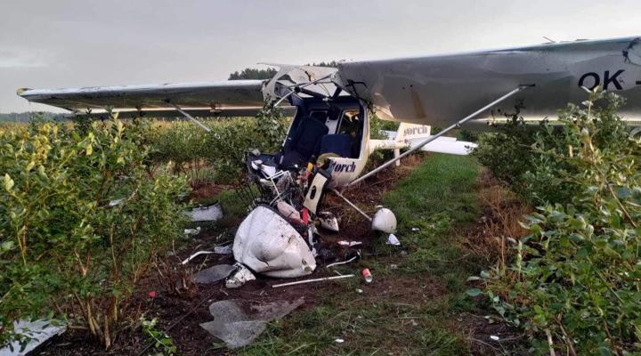 Wypadek samolotu ultralekkiego w Brzeskiej Woli, fot. pomoc drogowa Białobrzegi