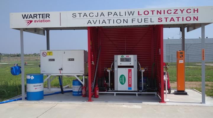 Stacja paliw lotniczych na lotnisku Suwałki (fot. Warter Aviation)