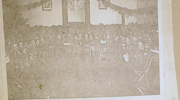 Bankiet wydany przez społeczeństwo miasta Mielca w dniu 8 grudnia 1928 roku na cześć Działowskich za ich lotnicze osiągnięcia dla miasta (fot. archiwum Teofila Lenartowicza)