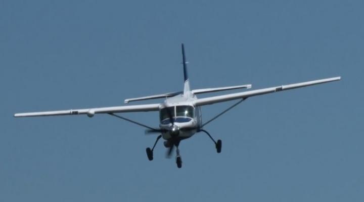 Cessna Caravan, podejście do lądowania, fot. kadr youtube
