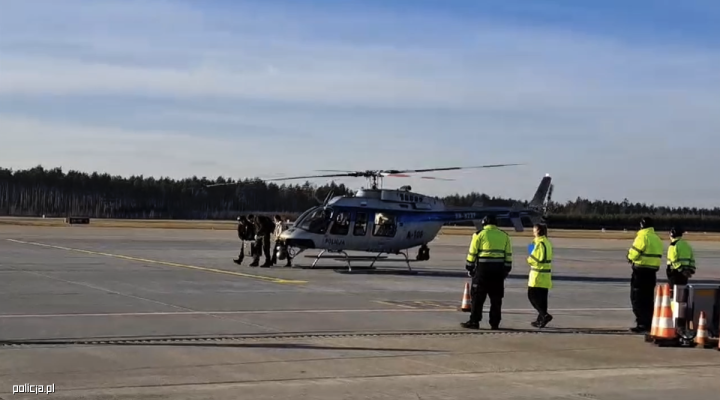 Bell-407GXi należący do Policji na lotnisku podczas Akcji Serce (fot. sierż. Emilia Plawska, KPP w Szczytnie)