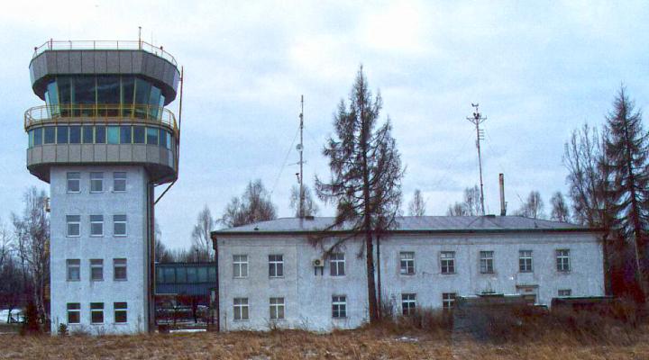 Stara wieża kontroli lotniska Kraków-Balice (fot. PAŻP)