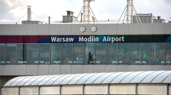 Terminal lotniska w Nowym Dworze Mazowieckim (fot. Nadwiślański OSG)