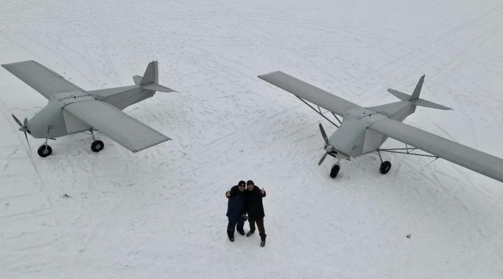 Samoloty Aeroprakt A-22 przerobione na drony bojowe, fot. twitter