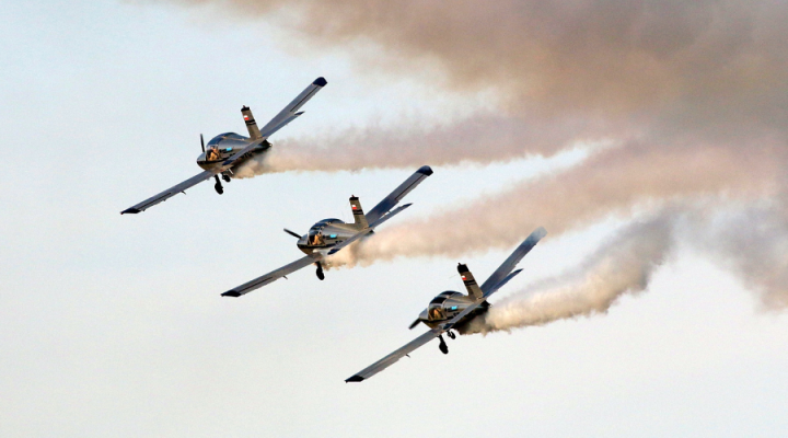 Cellfast Flying Team w locie - widok z tyłu (fot. Łukasz Kaczanowski)