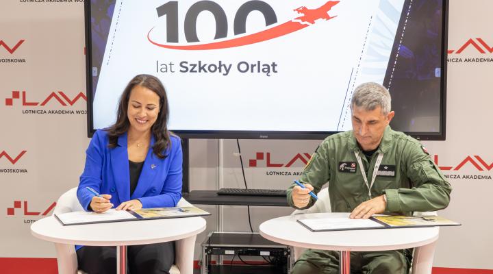 Boeing podpisuje porozumienia z polskimi uczelniami wojskowymi (fot. Boeing)