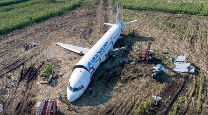 Demontaż A320 Ural Airlines na Syberii, for. Simple Flying