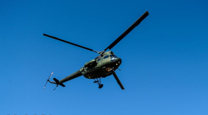 Mi-2 Sił Zbrojnych RP w locie (fot. lubuska.policja.gov.pl)
