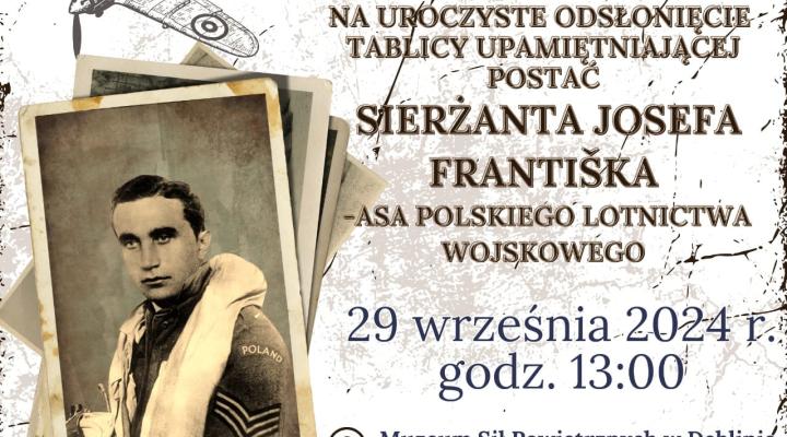 Uroczyste odsłonięcie tablicy upamiętniającej Sierżanta Josefa Františka (fot. Muzeum Sił Powietrznych w Dęblinie)