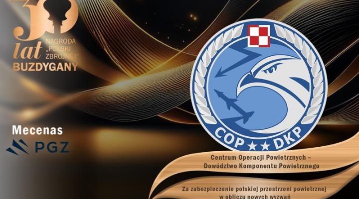 Centrum Operacji Powietrznych - Dowództwo Komponentu Powietrznego nagrodzone Buzdyganem (fot. Polska Zbrojna)