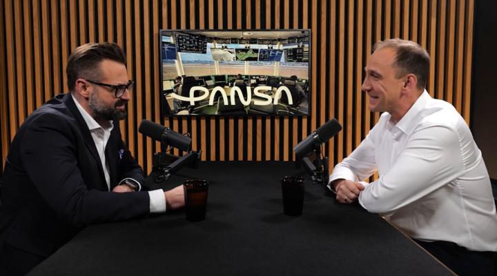 Bartosz Orłowski, zastępca dyrektora Biura Szkoleń PAŻP gościem wideopodcastu Wysokie Loty (fot. PAŻP)