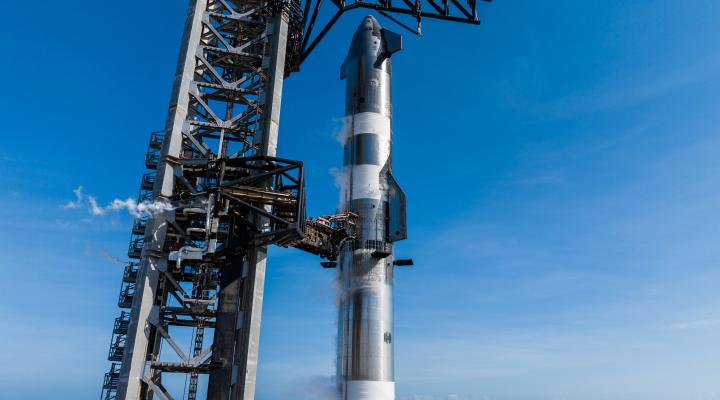 Starship - rakieta należąca do firmy SpaceX Elona Muska (fot. SpaceX, platforma X)