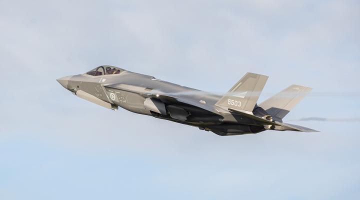 F-35 Królewskich Norweskich Sił Powietrznych w locie (fot. Forsvaret, Facebook)