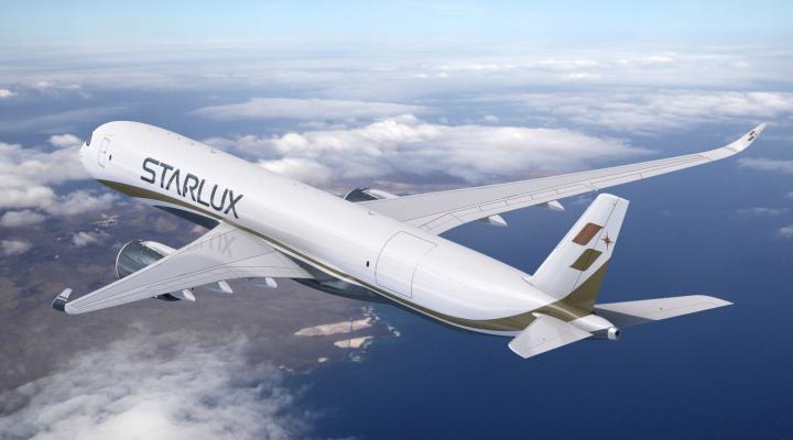 A350F tajwańskich linii STARLUX w locie (fot. Airbus)