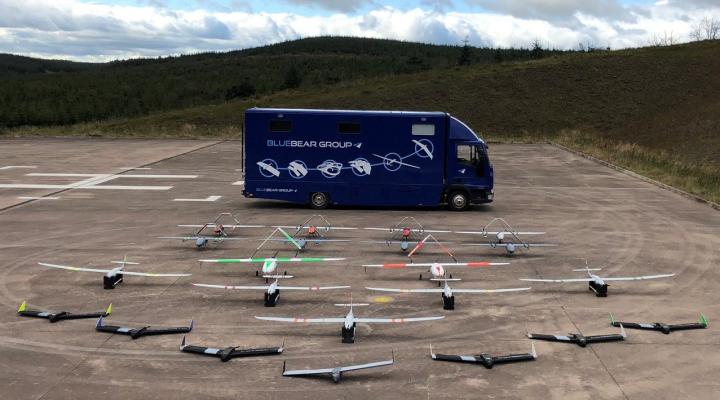 BlueBear należący do Saab zademonstrował zdolność do wdrażania interoperacyjnej sztucznej inteligencji w ramach autonomicznych rojów bezzałogowych systemów lotniczych (UAS) (fot. SAAB)