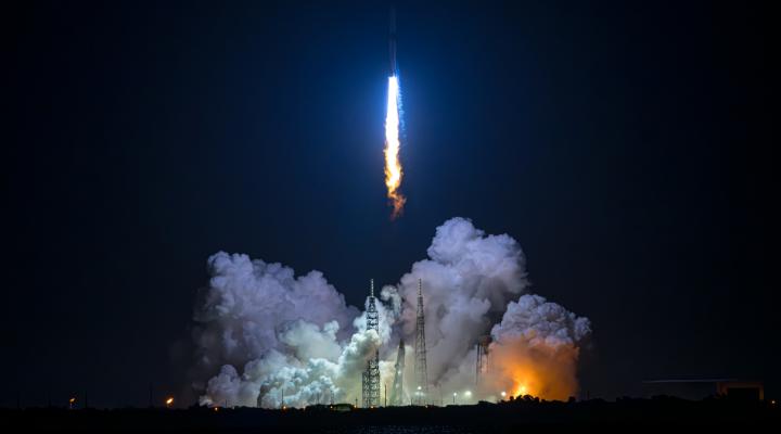 Start rakiety New Glenn firmy miliardera Jeffa Bezosa, Blue Origin (fot. blueorigin.com)
