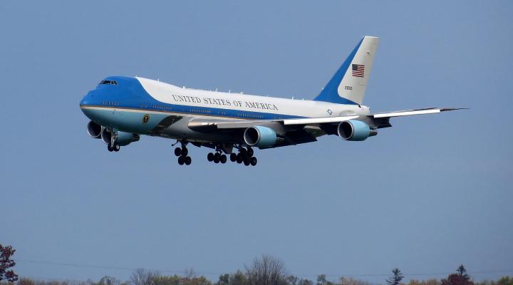 Air Force One lądujący w Dayton, fot. wikipedia