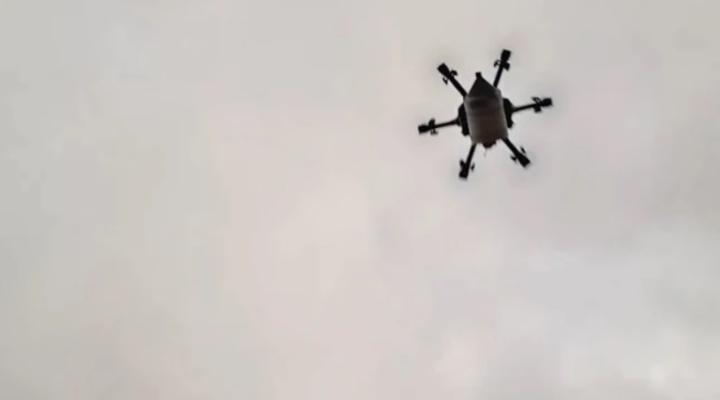Dron na światłowód, fot. forsal
