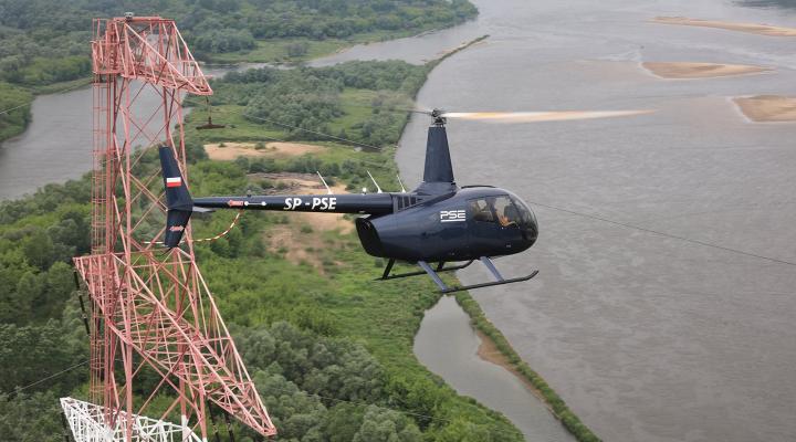 Robinson R66 Turbine Polskich Sieci Elektroenergetycznych patroluje trasę LitPol Link (fot. PSE, platforma X)