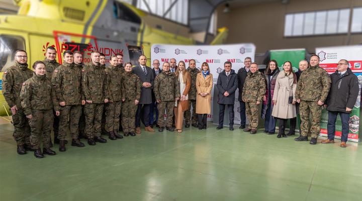 Spotkanie w hangarze lotniczym WAT, fot. wojsko-polskie