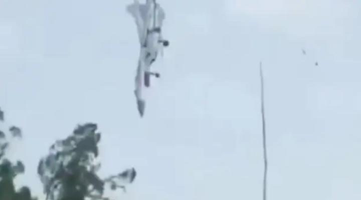 Katastrofa chińskiego myśliwca J-15, fot. globaldefence