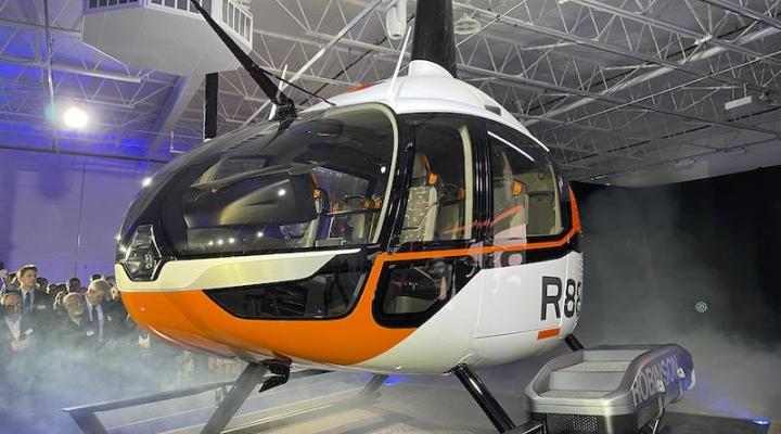Makieta kabiny śmigłowca R88, fot. Aviationweek