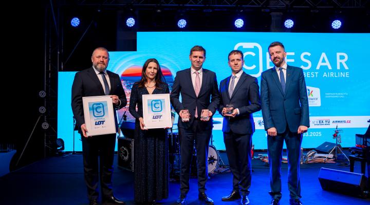 PLL LOT z pięcioma statuetkami w plebiscycie Ceesar Awards 2025 (fot. PLL LOT)