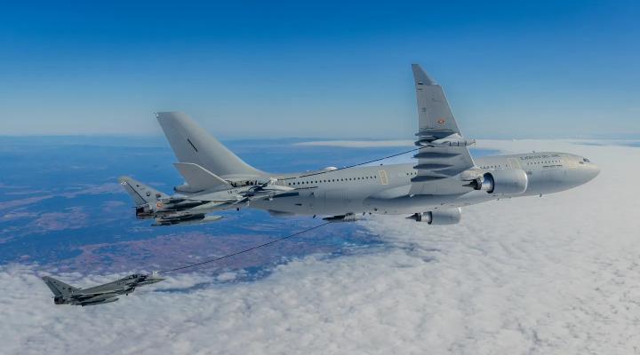 A330 MRTT hiszpańskich sił powietrznych i kosmicznych w locie (fot. Airbus)