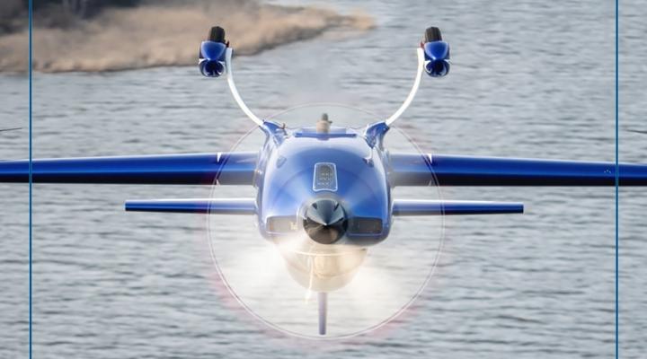 Extra 300LP z Warsaw Flight Safety na pokazach JedlińSKY 2025 (fot. Hesja Air-Art Photography)