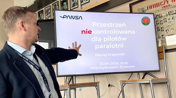 Przestrzeń (nie)kontrolowana dla pilotów paralotni - warsztaty (fot. Piotr Banaczyk)