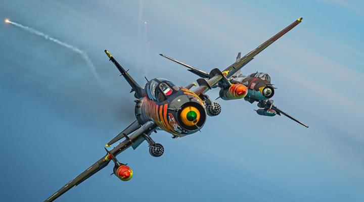 Samoloty Su-22 w locie (fot. mł. chor. Rafał Samluk)