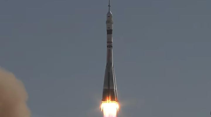 Start statku komicznego Sojuz MS-27 z kosmodromu Bajkonur w Kazachstanie (fot. kadr z filmu na youtube.com)