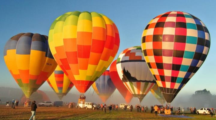 Balony na lotnisku w Kruszynie (fot. aeroklub.wloclawek.pl)