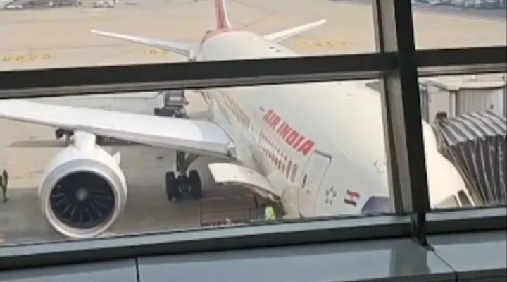 Samolot, który uległ katastrofie w Indiach przed feralnym lotem, fot. ndtv