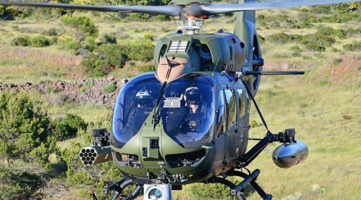 H145M w locie - widok z przodu (fot. Airbus)