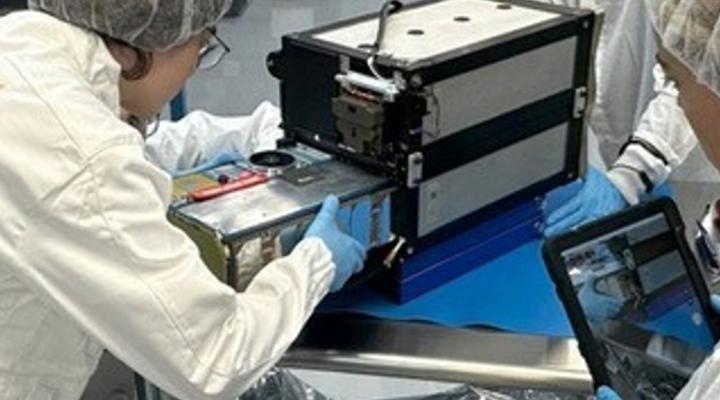 Satelita PW6U (fot. SatRev)2