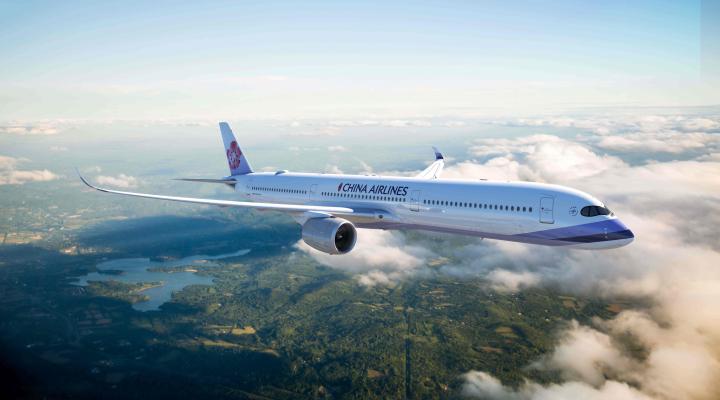 A350-1000 w barwach China Airlines w locie (fot. Airbus)