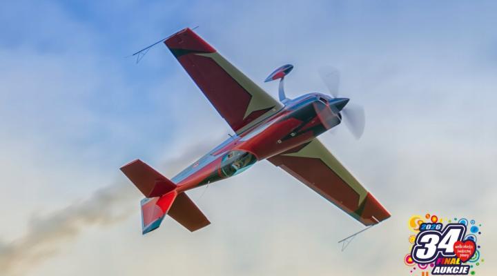 Extra 330SC (SP-IIN) w locie (fot. Aga Zel Photography)