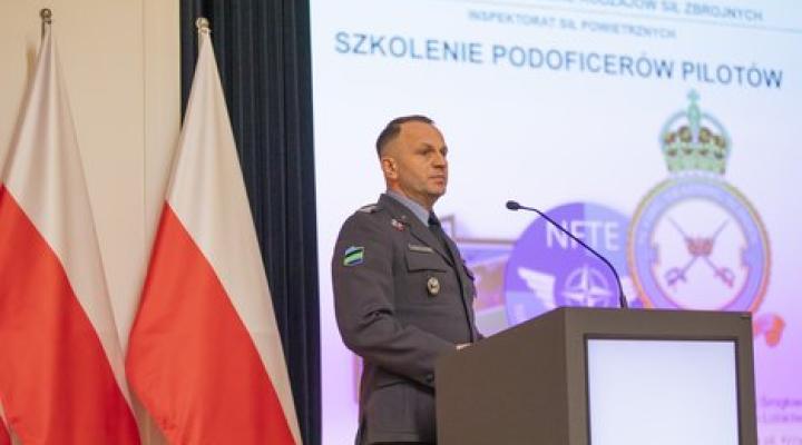 Inauguracja szkolenia podoficerów pilotów śmigłowców w LAW (fot. LAW)