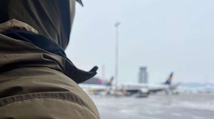 Interwencja Straży Granicznej na lotnisku w Krakowie (fot. Karpacki OSG)