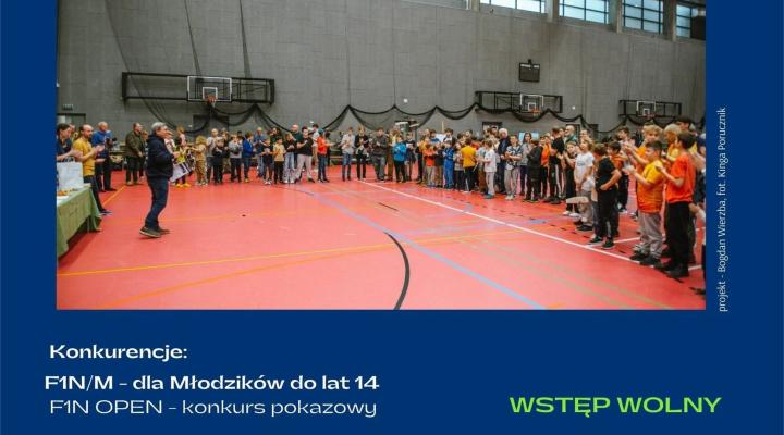 Młody Szybownik – Mistrzostwa Warszawy Modeli Szybowców Halowych dla Młodzików 2026 (fot. Kinga Porucznik, projekt Bogdan Wierzba)