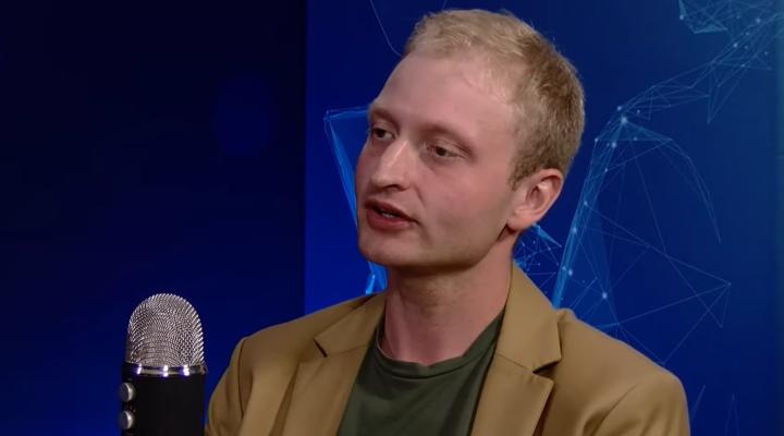 Mgr inż. Dawid Florczak, absolwent kierunku Lotnictwo i Kosmonautyka – Statki Powietrzne na Wydziale MEiL PW (fot. Politechnika Warszawska)