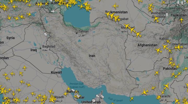 Ruch lotniczy nad Iranem - 28.02.2026 (fot. flightradar24.com)