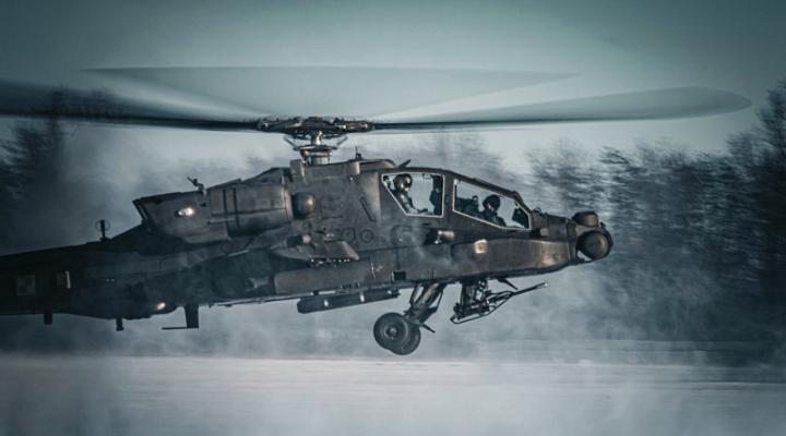 AH-64D Apache (fot. 56 Baza Lotnicza)